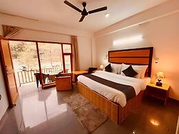 Hotel beas river retreat
