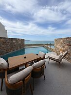 Volta Seaside Hotel