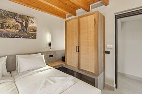 Volta Seaside Hotel