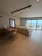 Volta Seaside Hotel