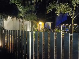 Urban Mad – Villas & Studio