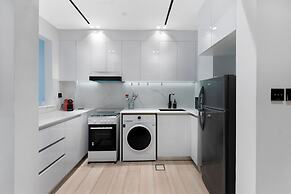 Elegant 1BR Stay in Binghatti Heights