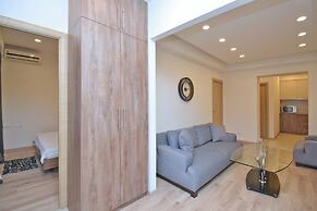 Apartment by Luxe Group PU383