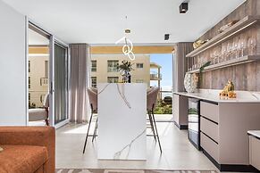 Lagoon Beach Luxe 116a