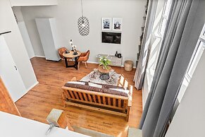Gardens Loft Studio