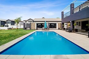 Mandalay Hideaway