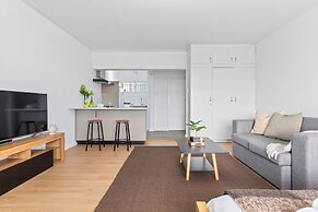 E1 Ventnor House