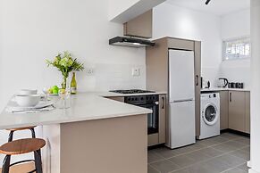 E1 Ventnor House