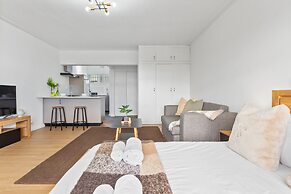 E1 Ventnor House