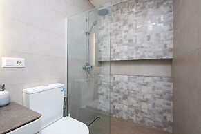 Apartment by Luxe Group PU514