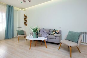 Apartment by Luxe Group PU514