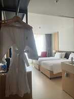 AirPort Cam Ranh Resort