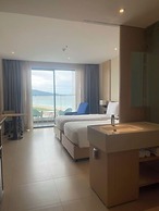 AirPort Cam Ranh Resort
