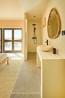 Wander Surf House