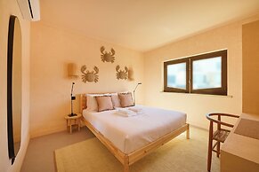 Wander Surf House