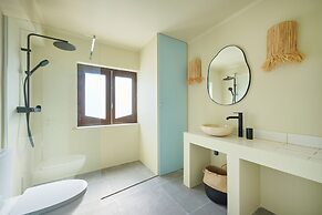 Wander Surf House