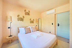 Wander Surf House