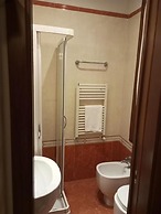 HOTEL HENRY