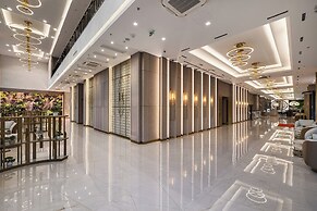 East Plaza Hotel