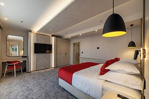 East Plaza Hotel