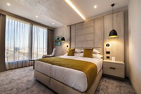 East Plaza Hotel