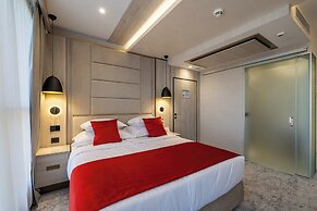 East Plaza Hotel