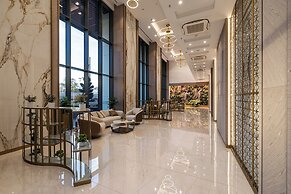 East Plaza Hotel