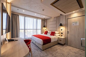 East Plaza Hotel