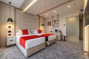 East Plaza Hotel