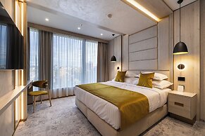 East Plaza Hotel