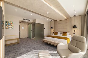 East Plaza Hotel