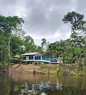 Red Uakari Jungle Lodge