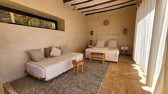 Tawenza Lodge
