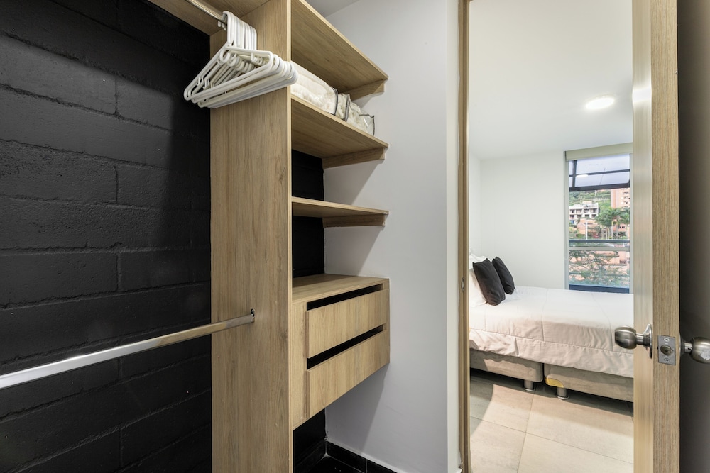 Borbon Suites