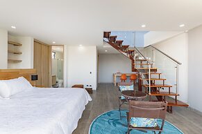 Borbon Suites