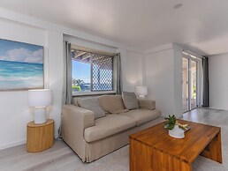 Humpback Villa