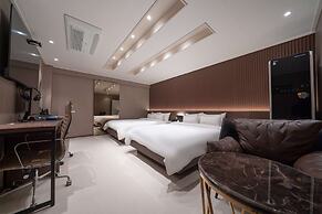 From H About Hotel Chungju