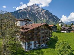 Hotel Aeschi Park