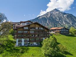 Hotel Aeschi Park