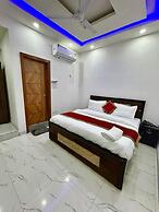 Roomshala Hotel J JOy