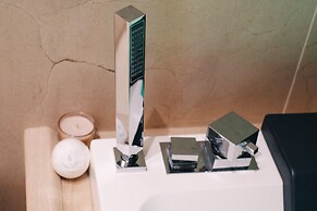 18zero2 Luxury Rooms