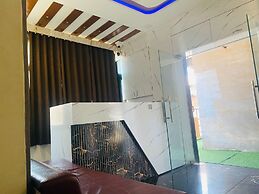 Hotel Rising Gest