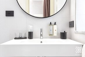 MESBEGLIA LUXURY ROOMS