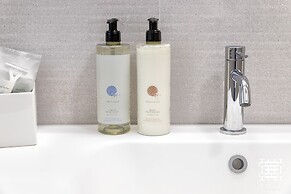 MESBEGLIA LUXURY ROOMS