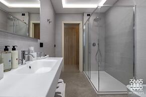 MESBEGLIA LUXURY ROOMS