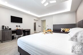 MESBEGLIA LUXURY ROOMS
