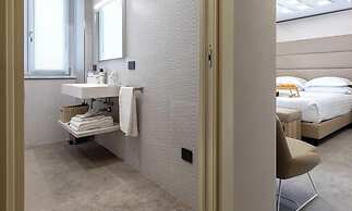 MESBEGLIA LUXURY ROOMS