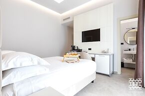 MESBEGLIA LUXURY ROOMS