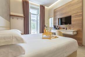 MESBEGLIA LUXURY ROOMS