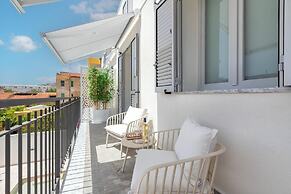 MESBEGLIA LUXURY ROOMS